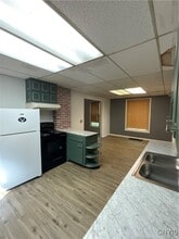 Building Photo - 409 S Massey St