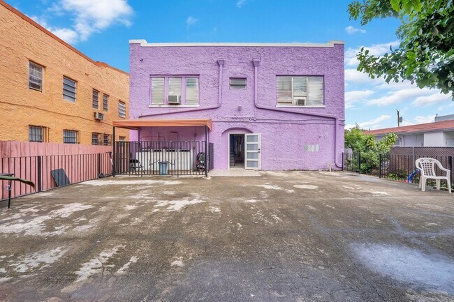 Foto del edificio - 1554 SW 5th St