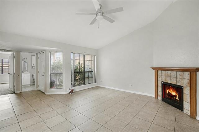 Foto del edificio - 2412 Limestone Dr