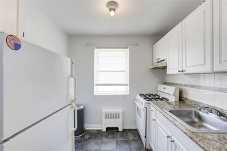 Building Photo - 165 Vroom St