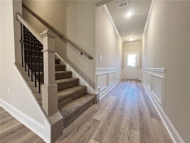 Foto del edificio - 5495 Rock Place Ct