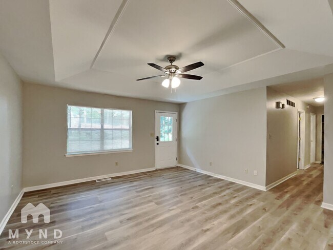 Foto del edificio - 4020 Hudson Dr