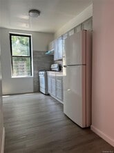 Building Photo - 1810 Barnes Ave