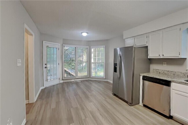 Building Photo - 3331 Hansen Way