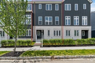Building Photo - 4013 Cottage Wy