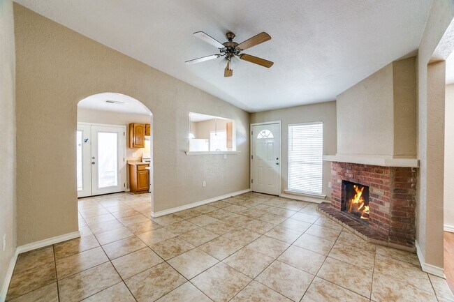 Building Photo - 8033 Big Bend