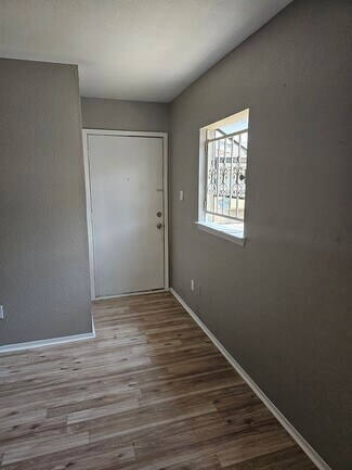 Building Photo - 10603 S Wilcrest Dr