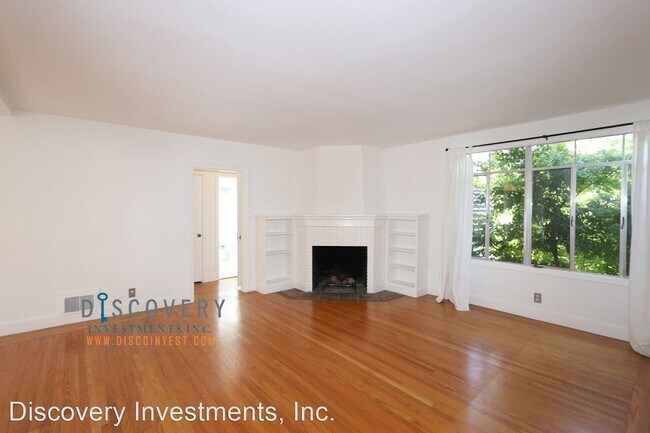 Building Photo - 1 br, 1 bath House - 216 Lee St.
