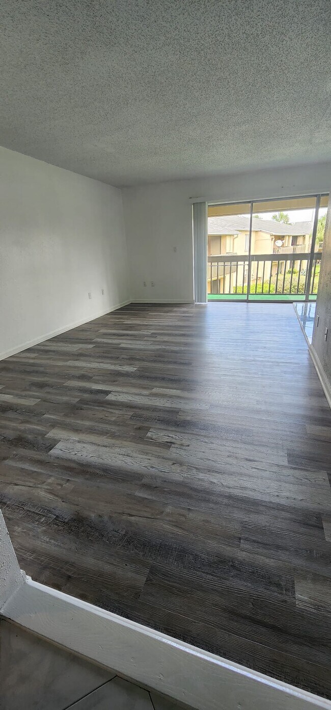 Foto del edificio - 4411 S Semoran Blvd