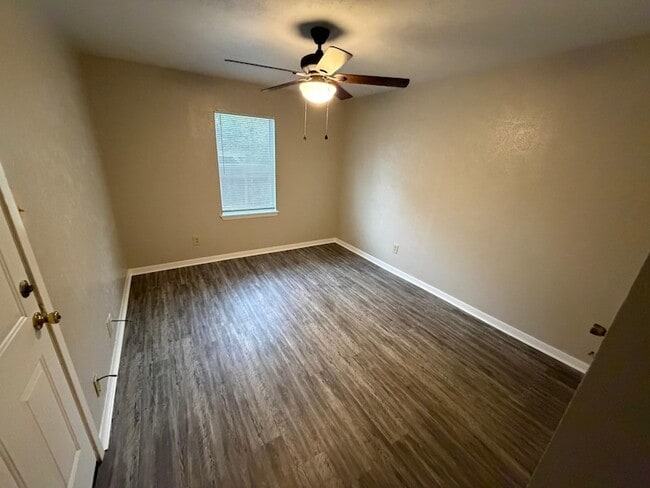 Foto del edificio - 516 Jones St