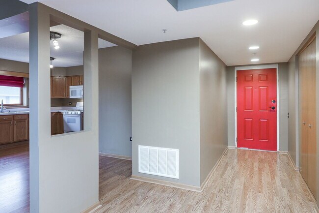 Foto del edificio - 18100 Rita Rd