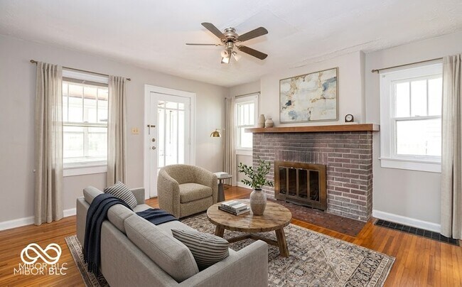 Foto del edificio - 5144 Winthrop Ave