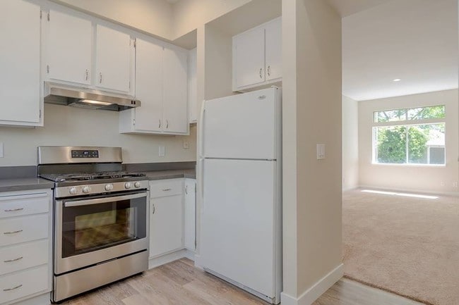 Building Photo - 3121 Woods Cir