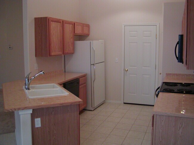 Foto del edificio - 312 G St SW #A