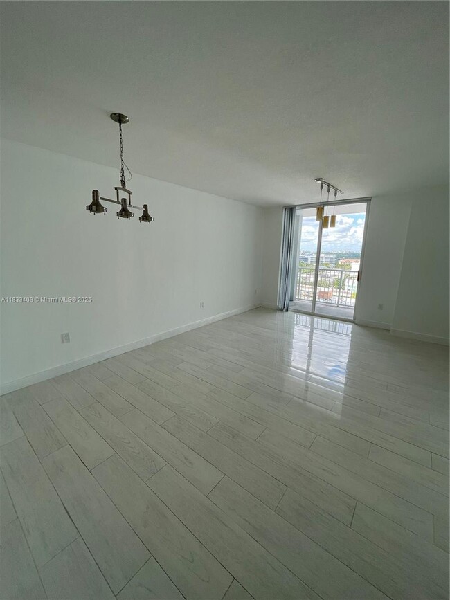 Foto del edificio - 1250 S Miami Ave