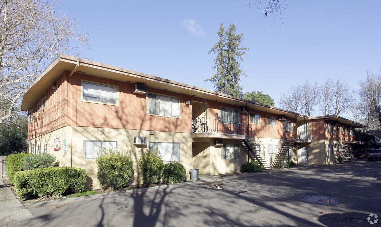 Flamingo Apartaments - Redwood South Apartments