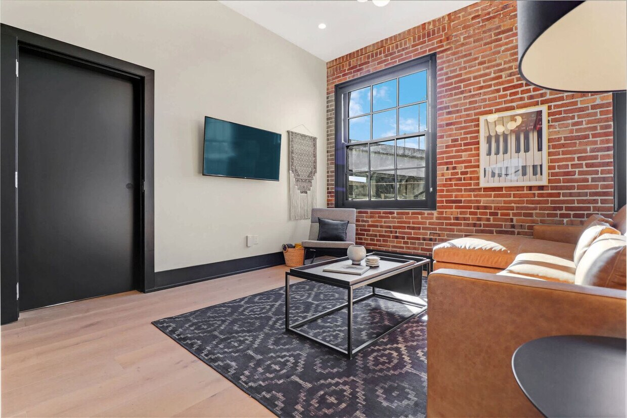 Foto principal - 1148 S Peters St
