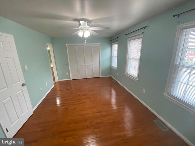 Building Photo - 5512 Cheshire Meadows Way