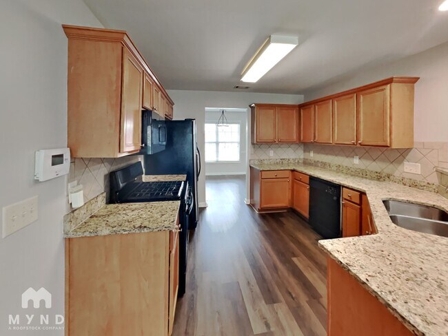 Foto del edificio - 6062 Park Bend Ave