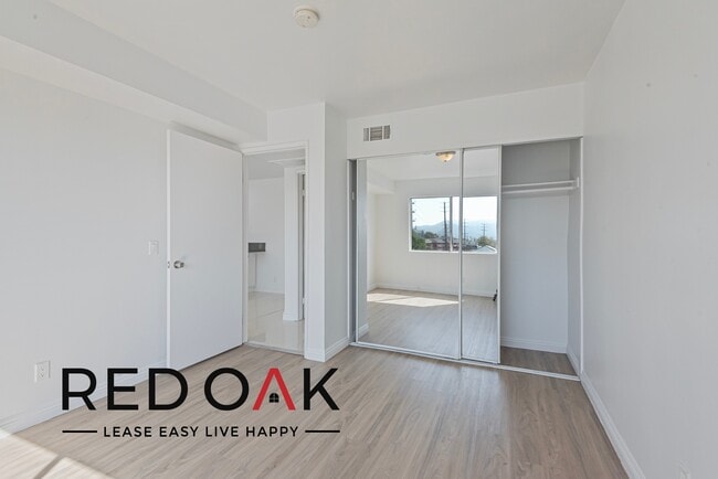 Foto del edificio - 3540 Fletcher Dr