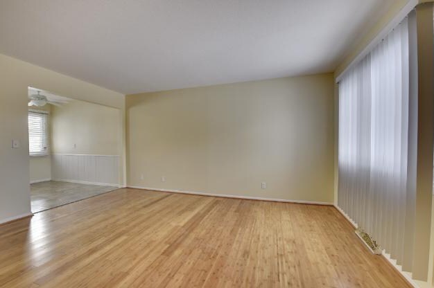 Foto del edificio - 1026-1036 2nd Ave E