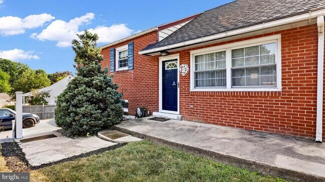 Building Photo - 203 Ashwood Way