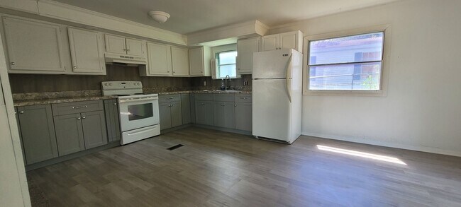 Foto del edificio - 3 bedroom 2 bathroom mobile home in Quarry...