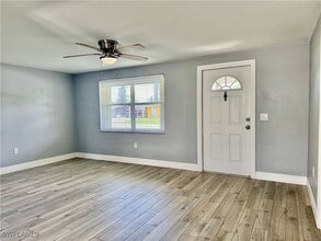 Building Photo - 2169 Barry Dr