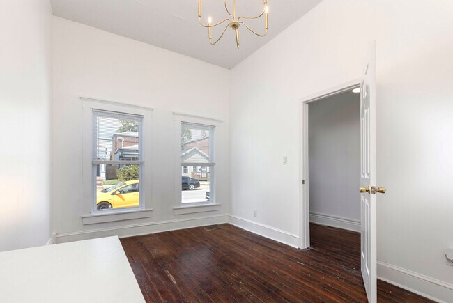 Foto del edificio - 915 S Shelby St