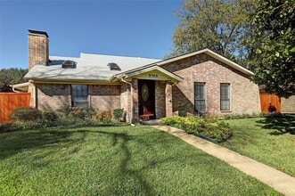 Building Photo - 2105 Wheaton Dr