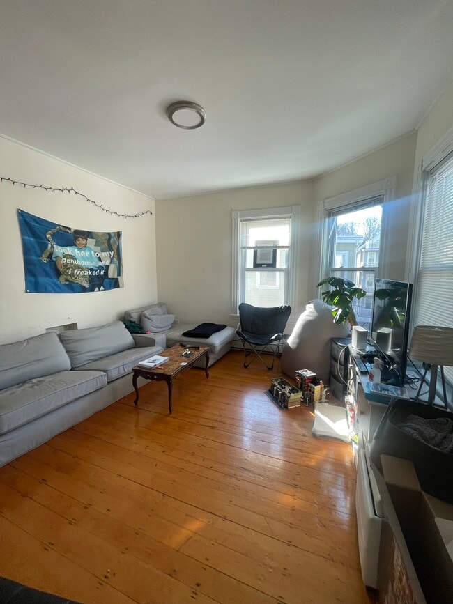 Building Photo - 2 Folsom Ave