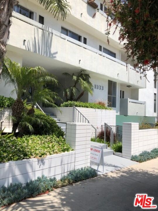 Foto principal - 1033 3rd St