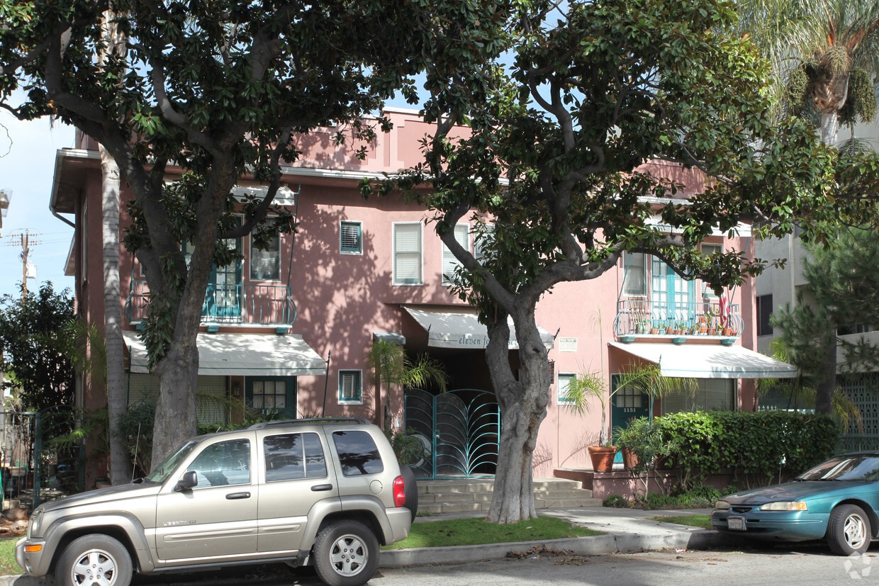 Building Photo - 1147 E 3rd St