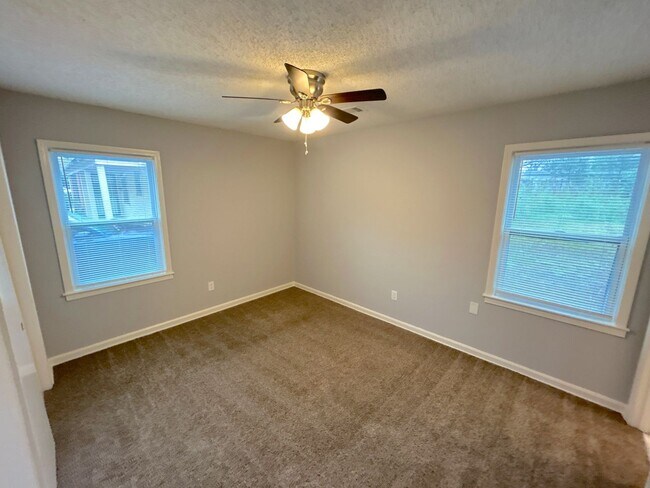 Foto del edificio - 3830 Philsdale Ave