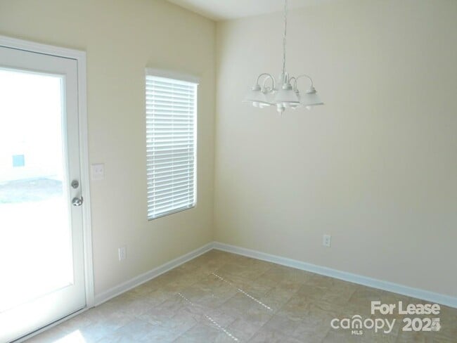 Building Photo - 14256 Waterfowl Ln