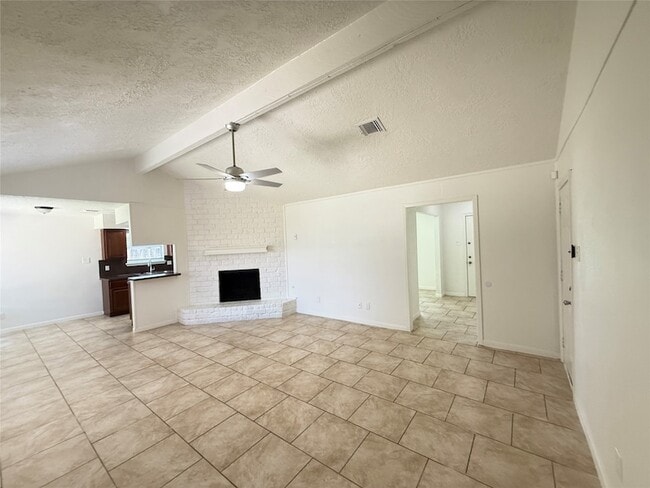 Building Photo - 10715 Sagewillow Ln