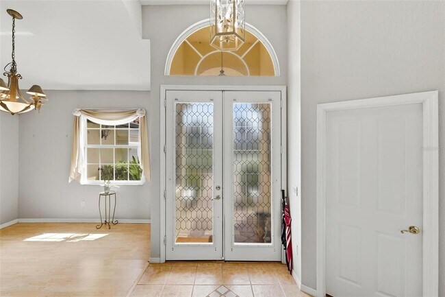 Foto del edificio - 2499 Silver Palm Rd