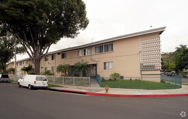 Foto del edificio - 4534 Pinafore St