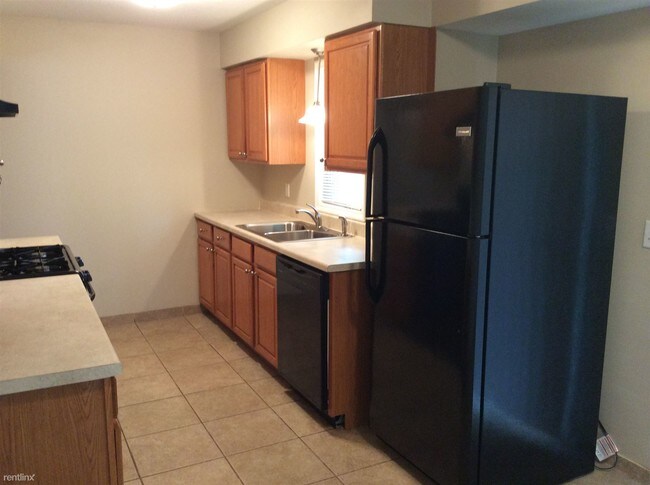 Building Photo - 5 br, 2 bath House - 7648 Regent Ave N