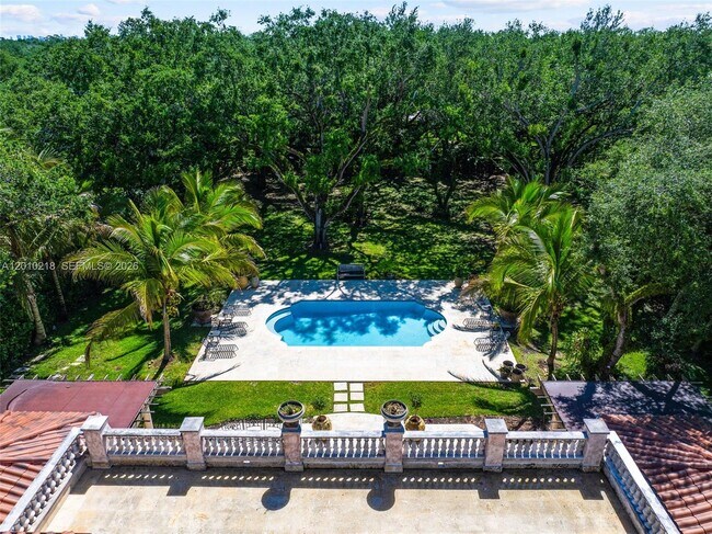 Foto del edificio - 6905 SW 75th Ave