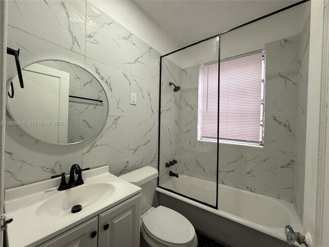 Foto del edificio - 1560 SW 5th St