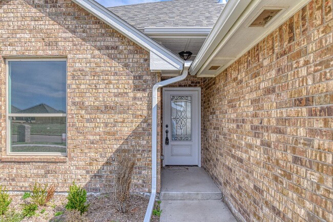Building Photo - Brand New Construction in Savannah Estates!