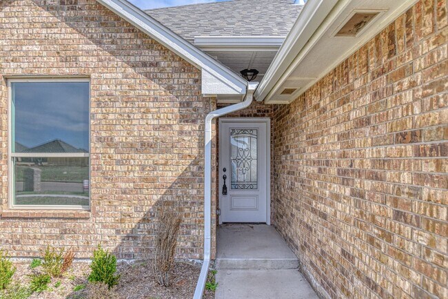Foto del edificio - Brand New Construction in Savannah Estates!