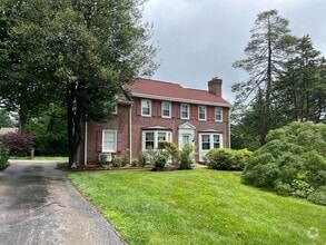 Building Photo - 1037 Montgomery Ave