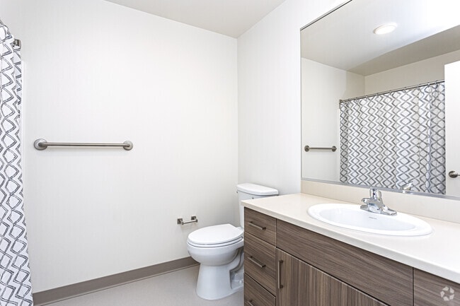 Studio - 455SF - Bathroom - Connection Angle Lake