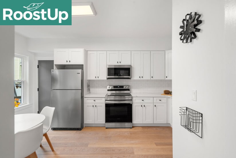 Foto principal - Furnished Bedroom with Private Ensuite Bath in Brighton!