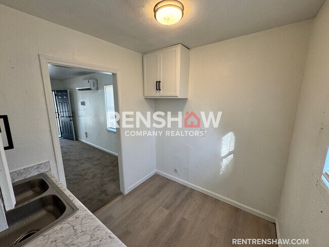 Foto del edificio - 285 Lucy Ave