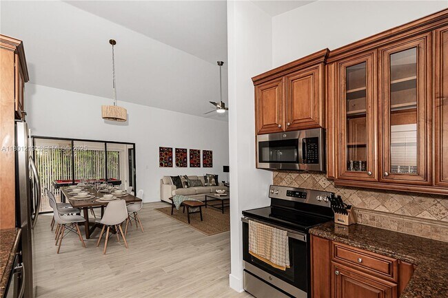 Foto del edificio - 216 SE 9th St