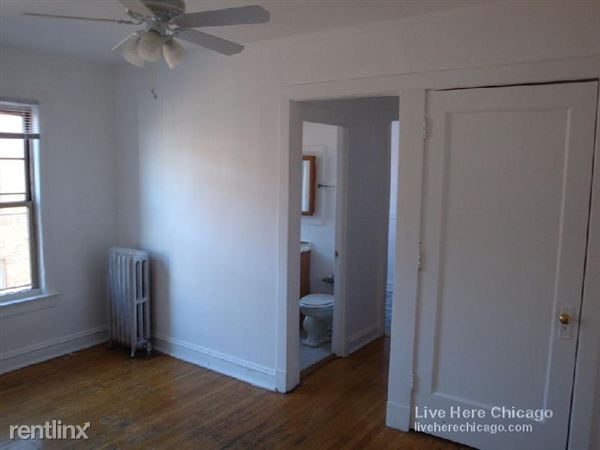 Foto principal - 3257 W Wrightwood Ave