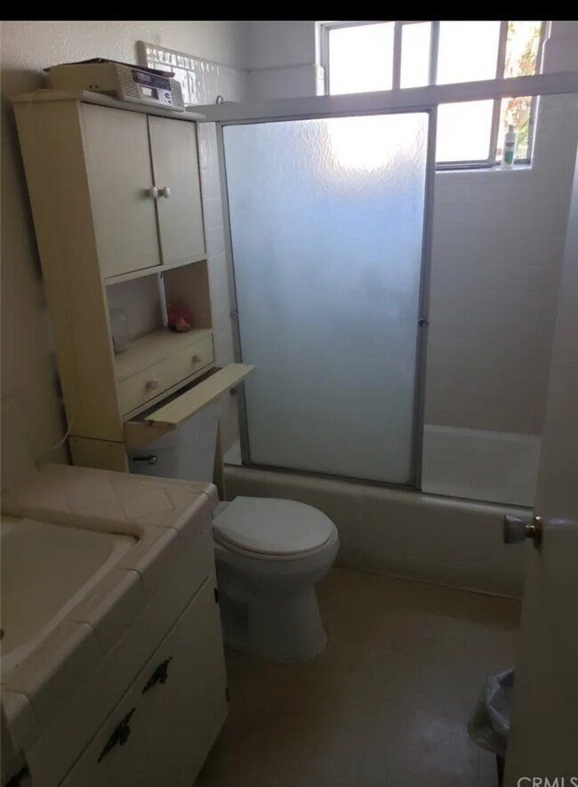 Foto del edificio - 1547 Truman Dr